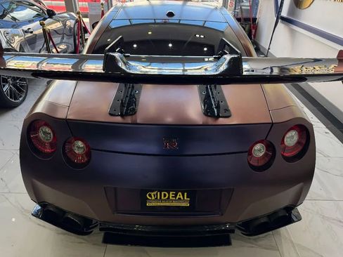 Used 2016 Nissan GT-R Premium image 5