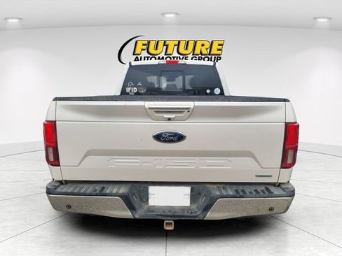 Used 2018 Ford F150 Lariat w/ Equipment Group 502A Luxury AWD/4WD image 4