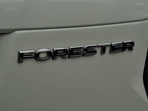 Used 2018 Subaru Forester 2.5i Touring w/ Popular Package #3B AWD/4WD image 37