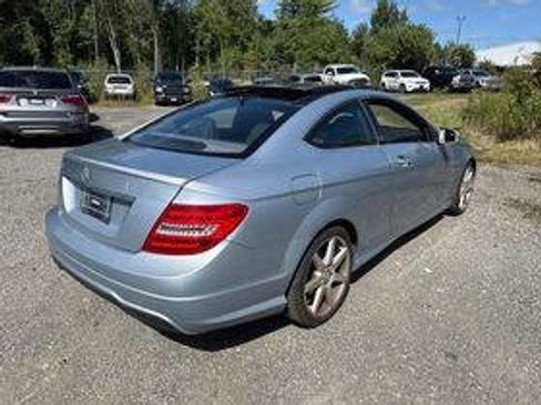 Used 2013 Mercedes-Benz C 250 Coupe image 5