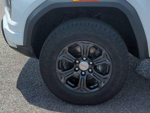 Certified 2024 GMC Canyon Elevation w/ Trailering Package RWD image 46