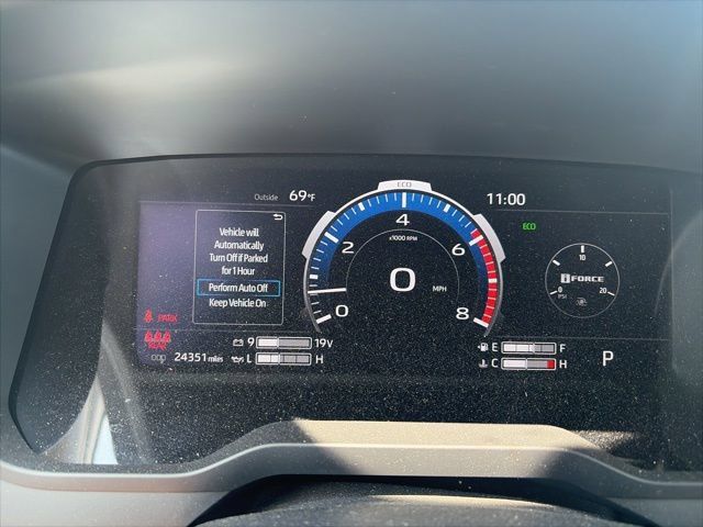 Used 2024 Toyota Tundra Limited AWD/4WD image 20