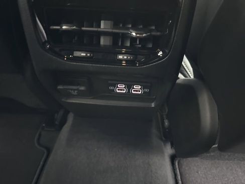 New 2025 Jeep Grand Cherokee Altitude w/ Trailer Tow Package image 19