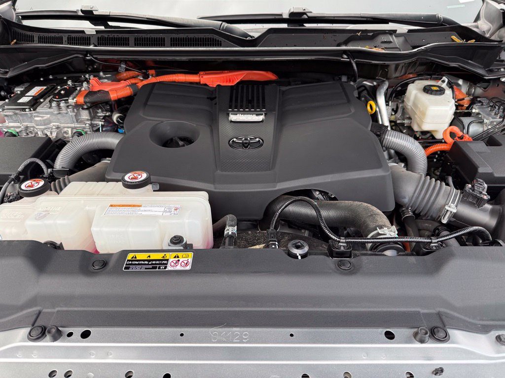 Certified 2023 Toyota Sequoia Platinum AWD/4WD image 10