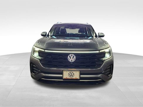 Certified 2024 Volkswagen Atlas SEL Premium R-Line AWD/4WD image 2