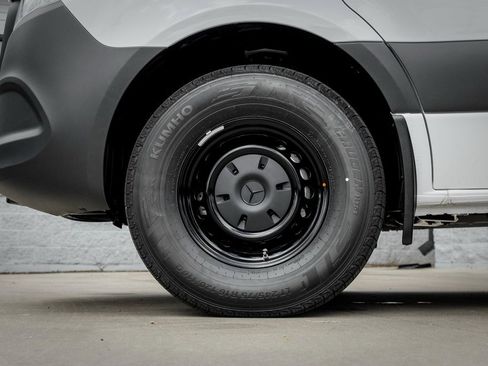 New 2026 Mercedes-Benz Sprinter 2500 image 4