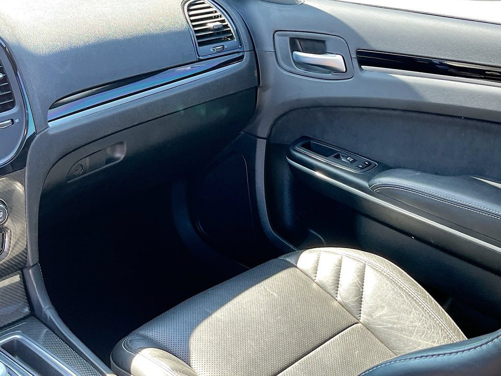 Used 2023 Chrysler 300 C RWD image 24