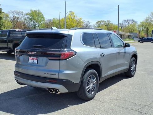 Used 2025 GMC Acadia Elevation AWD/4WD image 3