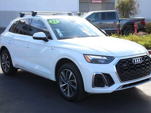 Used 2023 Audi Q5 2.0T Premium w/ Convenience Package AWD/4WD image 11