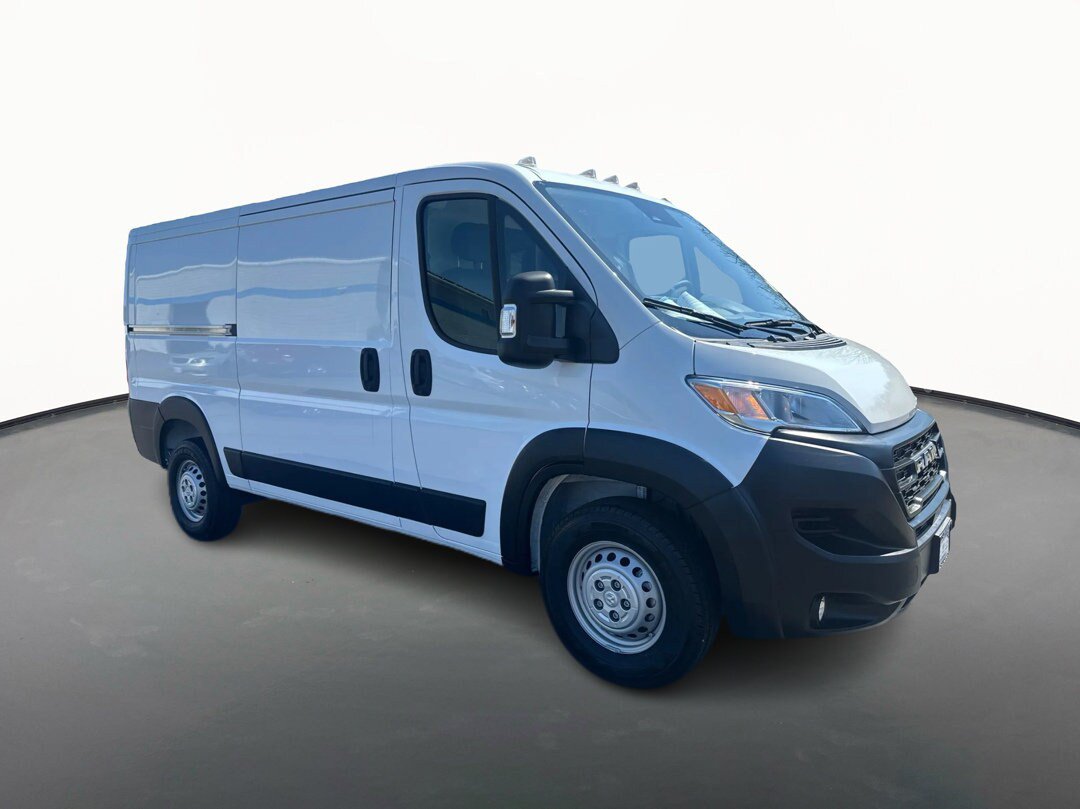 Used 2024 RAM ProMaster 3500 w/ Convenience Group FWD image 3
