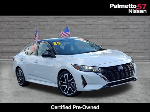 Used 2025 Nissan Sentra SR FWD image 1