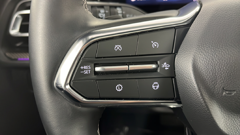 Used 2026 Chevrolet Traverse High Country w/ LPO, Floor Liner Package AWD/4WD image 24