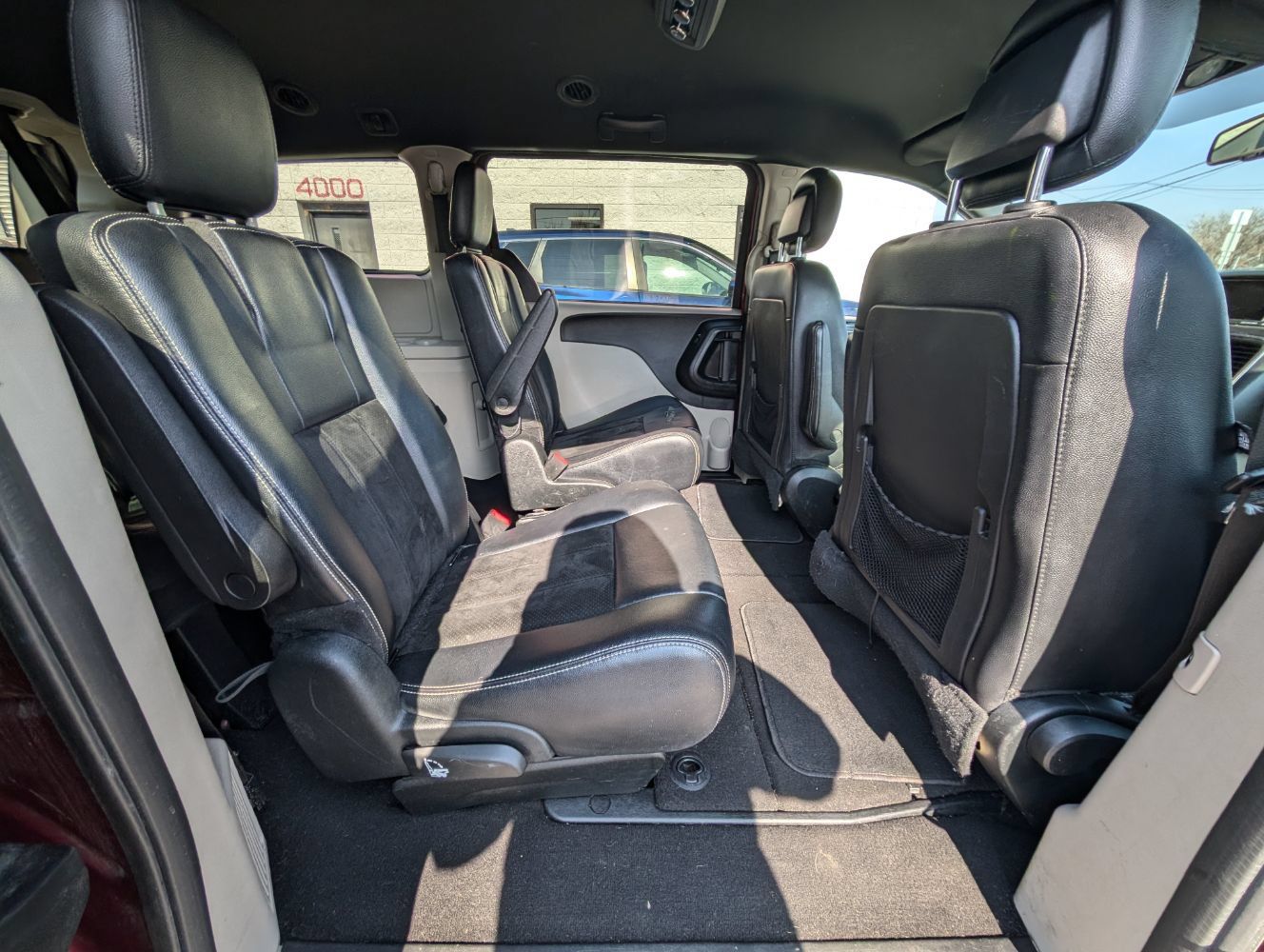 Used 2017 Dodge Grand Caravan SXT FWD image 15