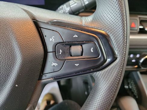 Used 2024 Chevrolet TrailBlazer LS image 38