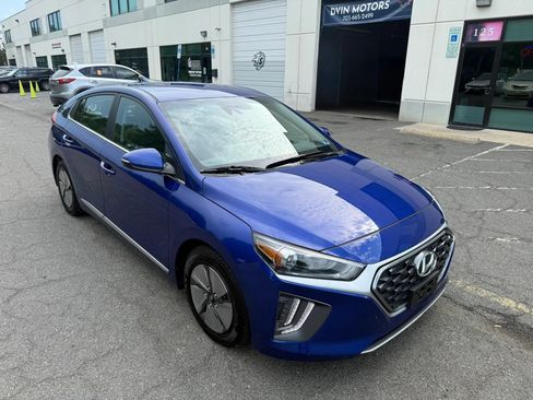 Used 2022 Hyundai Ioniq SE FWD image 16