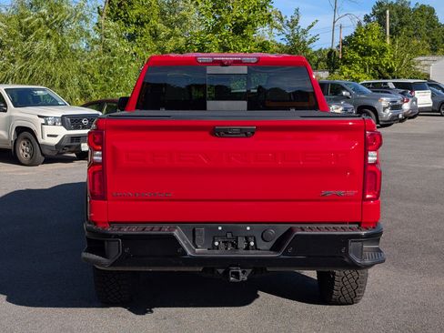 New 2025 Chevrolet Silverado 1500 ZR2 image 11