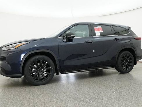 New 2026 Toyota Highlander Limited AWD/4WD image 21