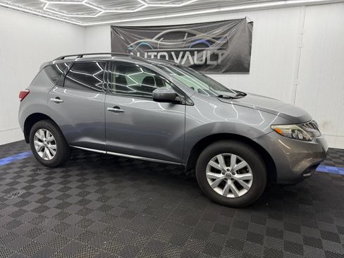 Used 2014 Nissan Murano SV AWD/4WD image 2