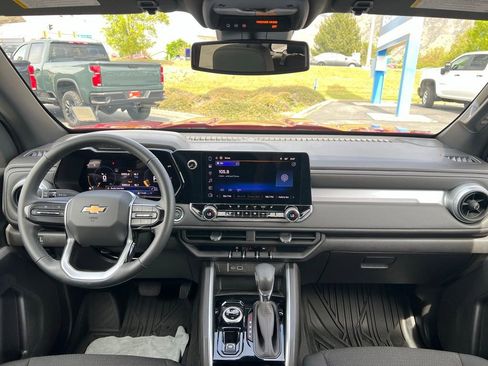 Certified 2025 Chevrolet Colorado LT w/ Advanced Trailering Package AWD/4WD image 20