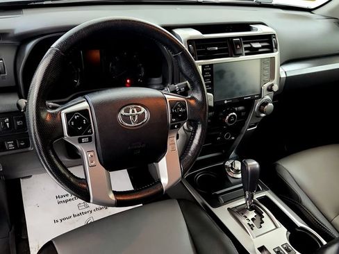 Certified 2023 Toyota 4Runner SR5 Premium w/ Moonroof Package AWD/4WD image 23