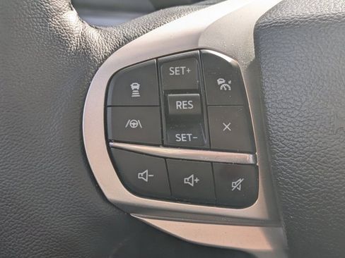 Certified 2024 Ford Explorer XLT w/ Equipment Group 202A image 27