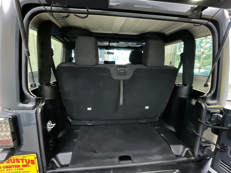 Used 2017 Jeep Wrangler Sport w/ Quick Order Package 23S AWD/4WD image 23