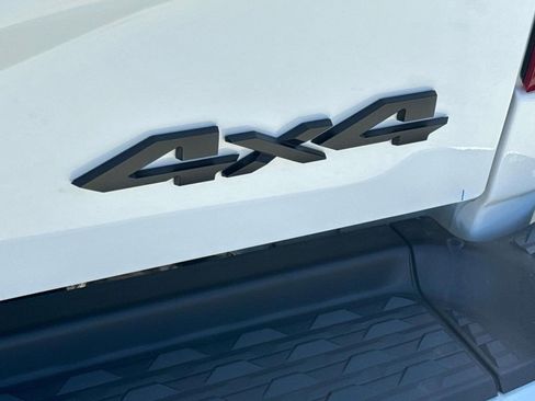 New 2025 RAM 2500 Big Horn AWD/4WD image 7
