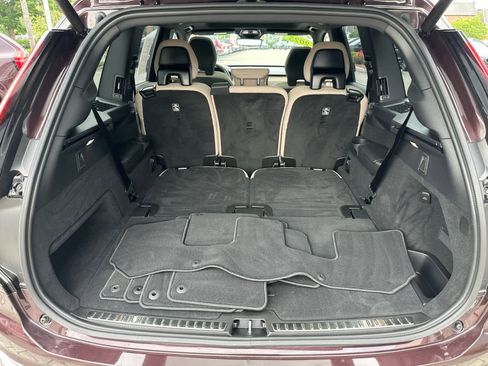 Used 2025 Volvo XC90 T8 Plus AWD/4WD image 37
