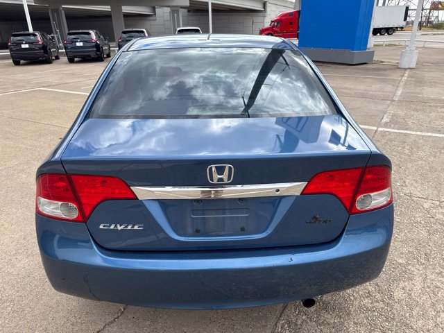 Used 2009 Honda Civic DX-VP image 3