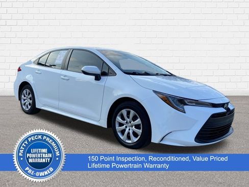 Used 2023 Toyota Corolla LE FWD image 1