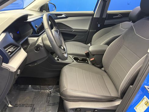Used 2023 Volkswagen Taos SE image 12