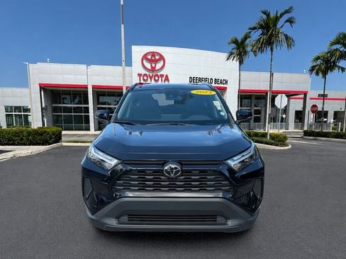 Used 2023 Toyota RAV4 XLE w/ Convenience Package FWD image 2