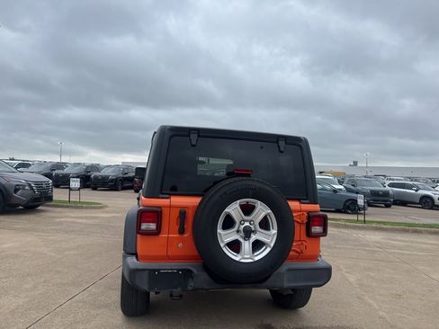 Used 2018 Jeep Wrangler Unlimited Sport S image 17