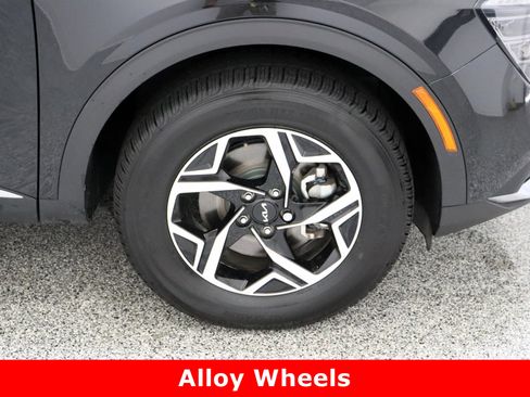 Used 2024 Kia Sportage LX image 5