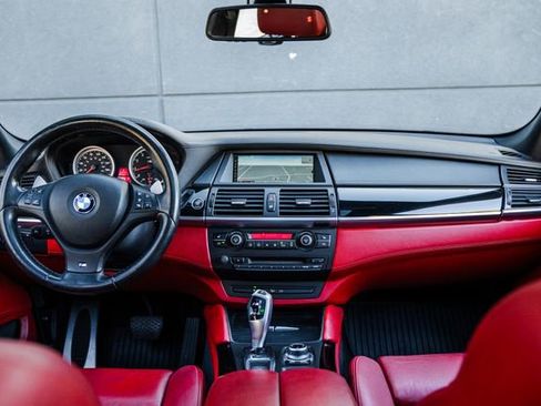 Used 2012 BMW X5 M image 2