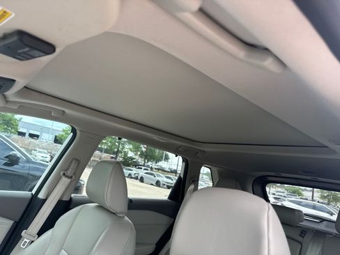Used 2021 Nissan Rogue SV w/ Premium Package FWD image 8