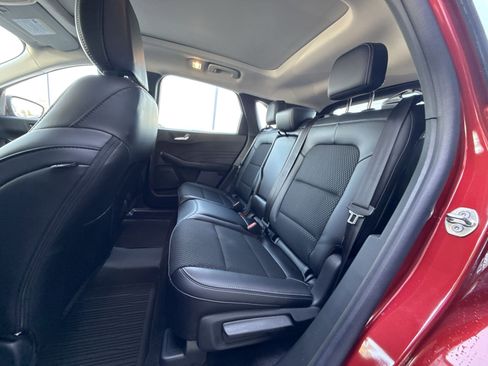 New 2025 Ford Escape SE w/ Class II Trailer Tow Package image 34