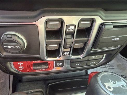 Used 2019 Jeep Wrangler Unlimited Rubicon image 33