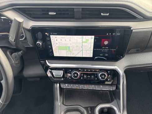 Used 2024 GMC Sierra 2500 Denali w/ Denali Reserve Package image 19