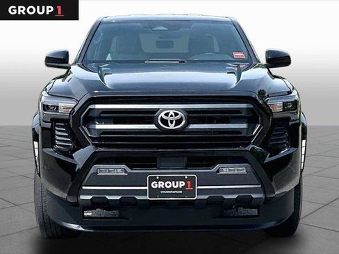 Certified 2024 Toyota Tacoma SR5 AWD/4WD image 4