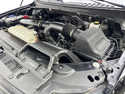 Used 2024 Ford Expedition Limited image 76