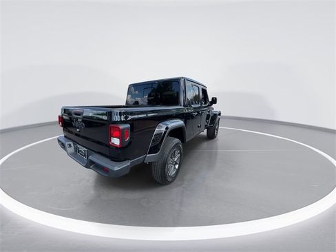 New 2025 Jeep Gladiator Sport image 8