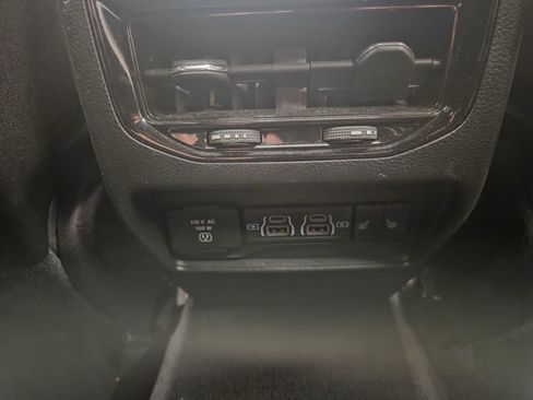 Used 2024 Jeep Grand Cherokee Limited 4xe image 35