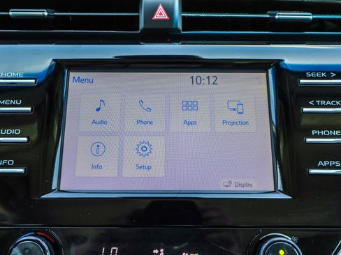Used 2018 Toyota Camry SE FWD image 8