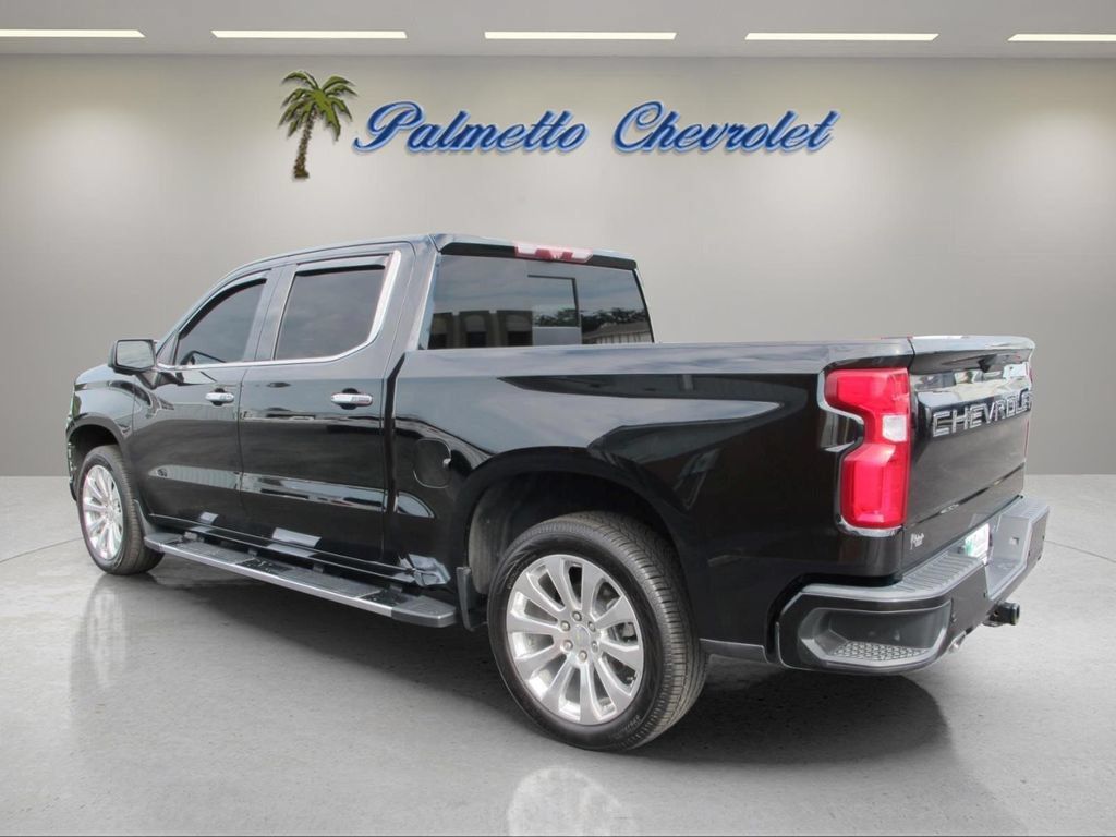 Used 2021 Chevrolet Silverado 1500 High Country w/ Technology Package AWD/4WD image 4