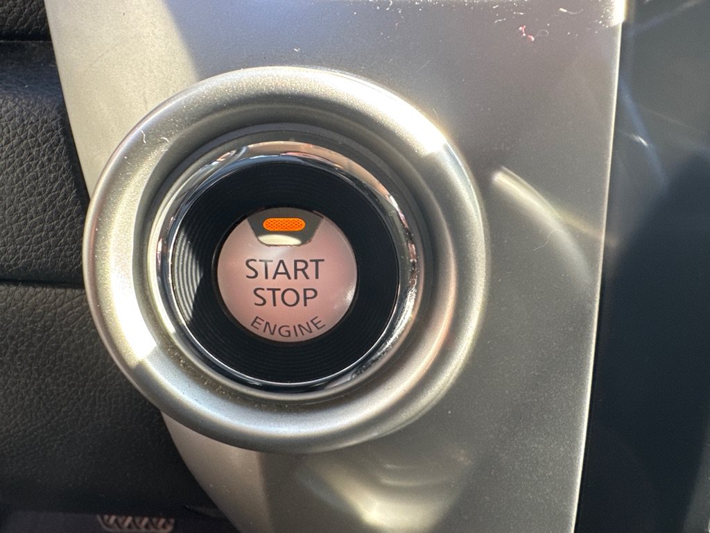 Used 2017 Nissan Titan SL RWD image 12