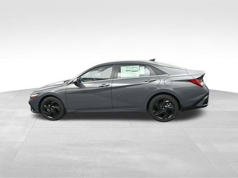 New 2026 Hyundai Elantra SEL Sport Premium FWD image 5
