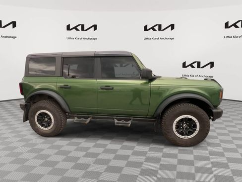 Used 2023 Ford Bronco Badlands w/ Sasquatch Package AWD/4WD image 2