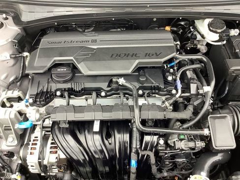 Certified 2025 Hyundai Elantra Sport w/ Cargo Package FWD image 13