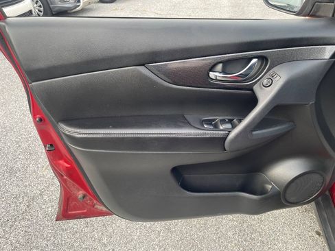 Used 2014 Nissan Rogue SL w/ SL Premium Package AWD/4WD image 11